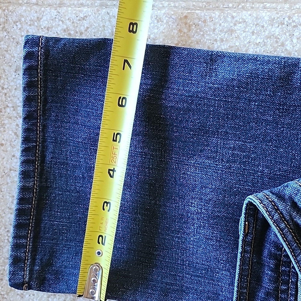 CAbi Slim Straight Leg Jean Size 8, Like New - Picture 8 of 10